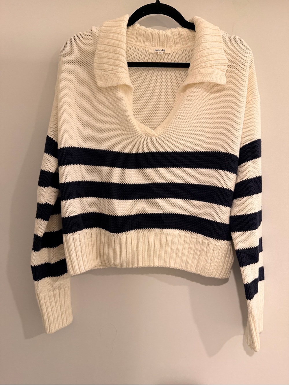 Splendid V-Neck Collared Sweater - Cream & Navy